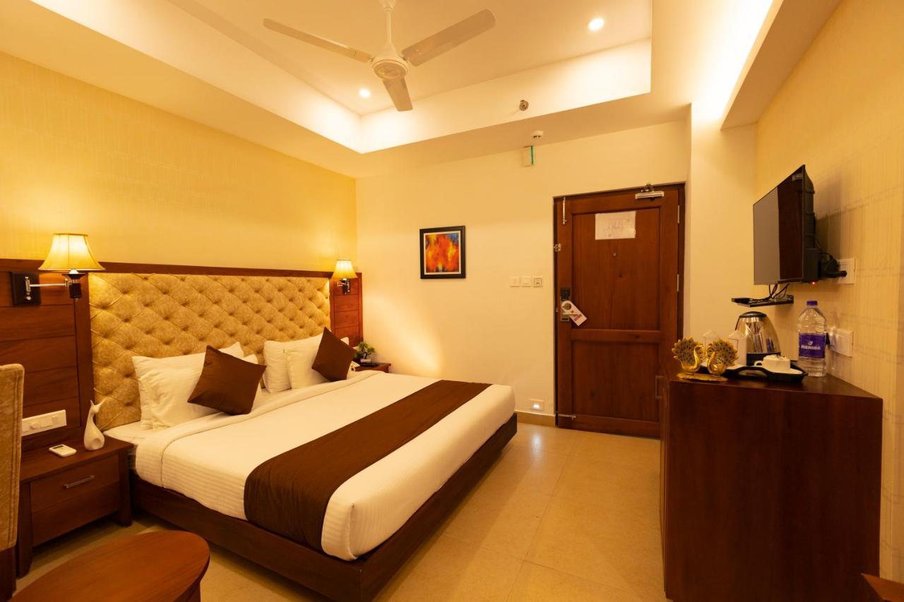 Hotel Dev Residency Thiruvananthapuram Exterior foto