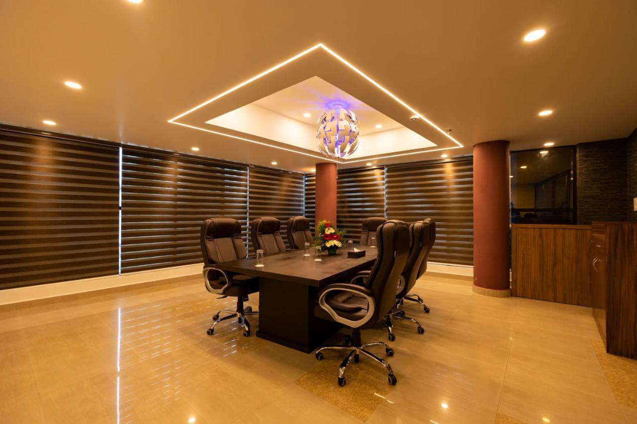 Hotel Dev Residency Thiruvananthapuram Exterior foto